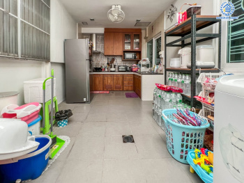 *****ทาวน์โฮมมือสองนนทบุรี ม.โกลเด้นทาวน์ ปิ่นเกล้า-จรัญฯ เนื้อที่ 22.6 ตร.ว. ฟังก์ชัน 5 นอน 4 น้ำ หน้ากว้าง 5 เมตร กว้างขวางอยู่สบาย บนทำเลชื่อมต่อหลายเส้นทาง ใกล้รถไฟฟ้าสายสีแดงอ่อน "สถานีบางบำหรุ" และ รถไฟฟ้าสายสีน้ำเงิน "สถานีบางอ้อ"